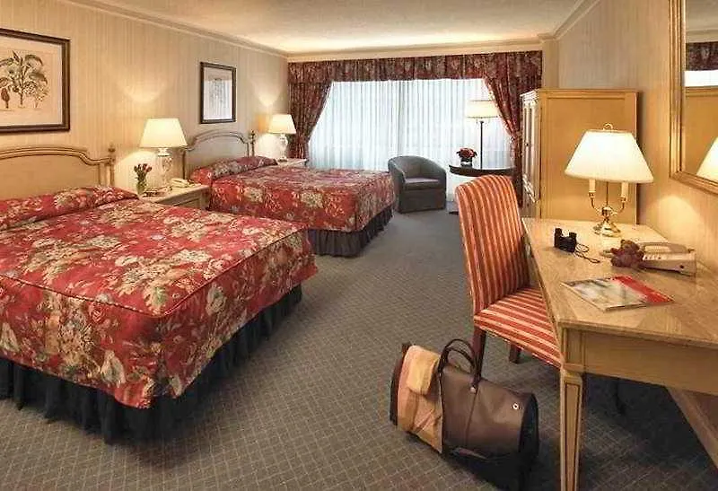 Sutton Place Hotel Toronto 4*,  Canada