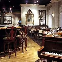 Sutton Place Hotel Toronto 4*,