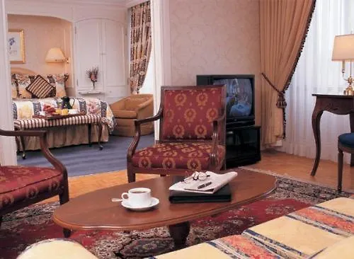 Sutton Place Hotel Toronto location